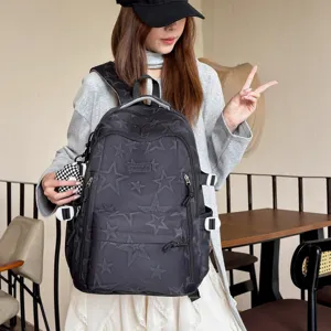 Zaino casual in tela con stampa di stelle, grande capacità e tasche multiple per viaggi.