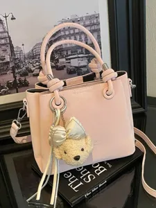 Bolso Bombonera de Estilo Coreano para Mujer de Cuero PU Moda Versátil Bolso de Hombro con Colgante de Peluche Bolso de Viaje Casual Suave