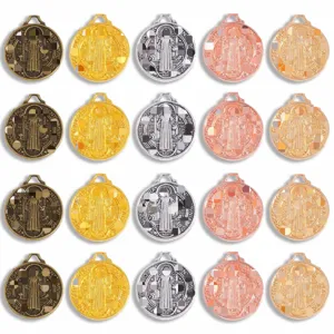 Ciondoli in Lega Vintage Medaglia di San Benedetto Pendenti a Ritratto Tondo a Doppia Faccia per la Produzione di Gioielli Fai-da-te Accessori per Portachiavi