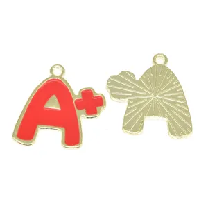 Pendentif en métal lettre A+ émail rouge DIY accessoires de bijoux breloques de remise
