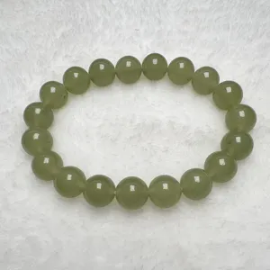 Green quartz jade beaded bracelet, smooth round gemstone charm jewelry for daily wear.