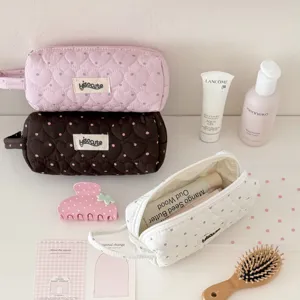 Korean ins style quilted pencil case large capacity cosmetic pouch portable makeup bag.