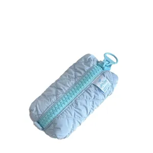 Simple solid color large zipper pencil case portable cosmetic student stationery bag.