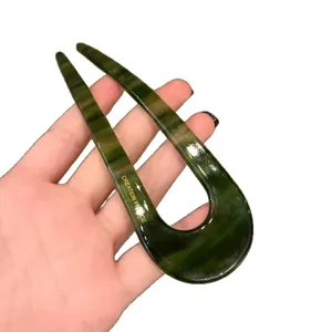 Classic green U-shaped hair fork elegant tortoise shell hair pin for buns and chic updos stylish.