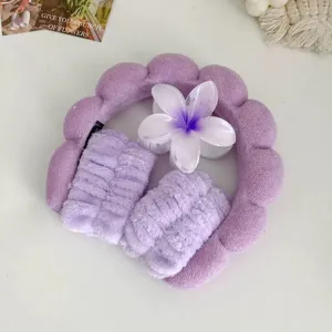 Set de diadema de franela esponjosa pulseras y pinza de pelo de flor para el cuidado facial