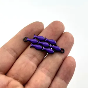 Lila Emaillierte Fisch Schmuckverbinder für DIY Handgemachte Halsketten Armbänder Basteln Zubehör.