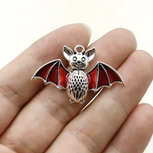 Ciondolo pipistrello in lega di zinco vintage, ideale per la creazione di gioielli fai da te.