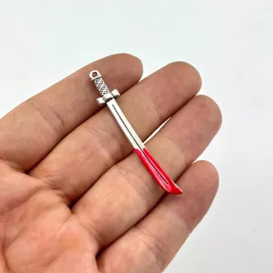 Legierung Anime Waffe Schwert Anhänger mit rotem Emaille DIY Schmuck Zubehör Charm
