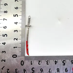 DIY Legierung Samurai Schwert Anhänger mit rotem Öltropfen, kreatives Punk Stil Ohrring Schmuck.