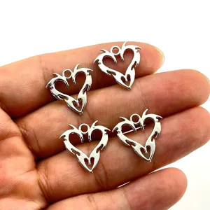 Vintage Zinc Alloy Wing Heart Pendants Punk Gothic Hollow Heart Charms For DIY Necklace Earring Jewelry Making Accessories