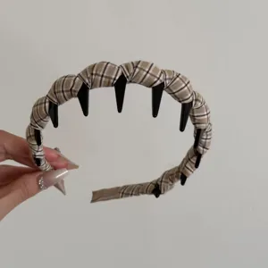 Koreanischer Stil karierter Haarreif mit Zaehnen gewelltes Stirnband taegliches Mode Haaraccessoire