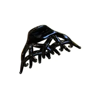 French Style Elegant Large Hair Claw Clip Vintage Geometric Hollow Shark Clip For Women Girls Resin Hair Styling Accessories