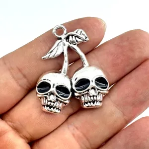Gotischer Totenkopf Kirsche Anhänger Metall Retro Legierung DIY Schmuck Accessoire