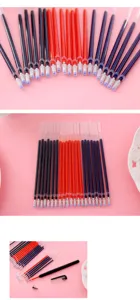 Bunte Gelschreiber-Minen-Set mit schwarzen, roten und blauen Tinten für das tägliche Büro und Schule.