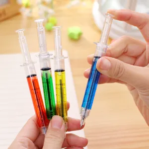 Bolígrafo creativo con forma de jeringa con tinta de color y escala para la oficina.