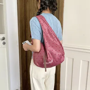 Casual στυλάτη τσάντα ώμου με πουά για γυναίκες, μεγάλη τσάντα hobo για καθημερινή χρήση.
