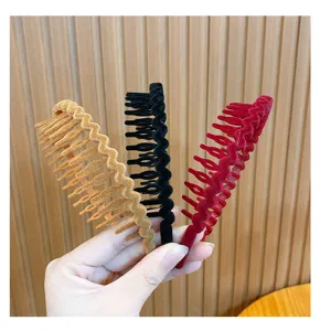 Flocked zigzag hair comb detail showing three colorful non-slip teeth headbands for daily use.