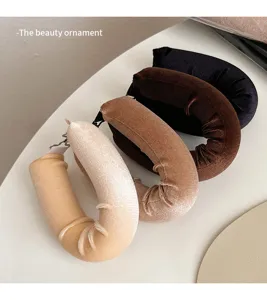 Heatless hair curler close up, soft velvet sponge styling rod for effortless wavy hair styling.