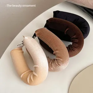 Heatless velvet hair curler sponge styling tool for lazy big waves and fluffy bangs.