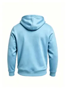 Detailansicht der Rückseite eines hellblauen Herren Kapuzensweatshirts mit Ärmeltasche.