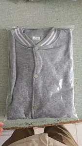 Veste de baseball grise pour hommes avec boutons pression vetement d'automne tendance