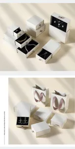 Vue détaillée de boîtes et sacs à bijoux écologiques en papier recyclé blanc cassé