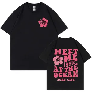 Lässiges schwarzes Kurzarm-T-Shirt mit rosa Surf-Print für Herren und Damen Paare.