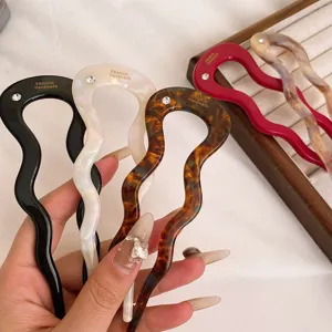 Acetaat U-vormige golvende haarstick met strass, chique Chinese haarspeld voor dagelijkse styling.