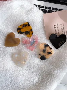 Heart hair clips set, cute acetate side bangs clips for daily wear, stylish fashion hair accessories.