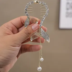 Rhinestone fish tail hair claw clip with pearl tassel for girls high ponytail styling.