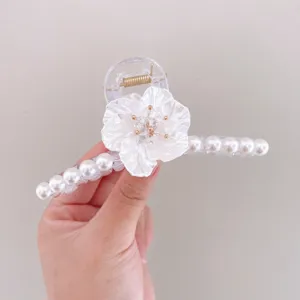 Pinza de Cangrejo para Cabello de Plástico Transparente Acrílico Flor Con Elegante Perla Artificial Incrustada Gran Pinza de Tiburón Ornamento para Mujeres Peinado Diario Moño