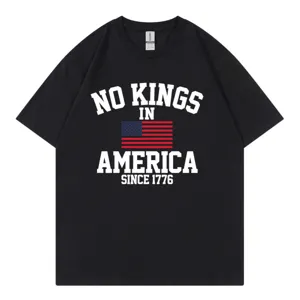 Klassiek zwart T-shirt met korte mouwen en ronde hals met Amerikaanse patriottenprint.
