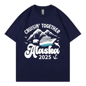 Klassisches dunkelblaues Kurzarm-T-Shirt mit einem stilvollen Alaska-Kreuzfahrt-Motiv.