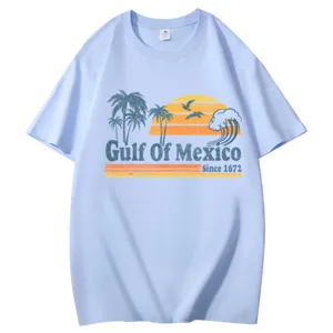 Γαλάζιο βαμβακερό κοντομάνικο t-shirt με ρετρό τύπωμα ηλιοβασιλέματος και φοίνικα για άντρες.