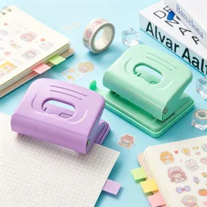 Manueller Doppel-Locher in Macaron-Farben für lose Blätter, Bürobedarf Detailansicht.
