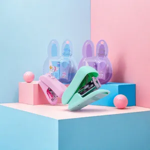 Süßer Kaninchen Mini Hefter mit Klammern, tragbare Macaron Farbe Schreibwaren für Büro und Schüler