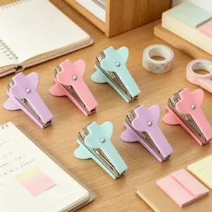 Mini Dégrafeur Macaron Outil de Retrait d'Agrafes Portable Pour Bureau École Étudiants Accessoires de Bureau