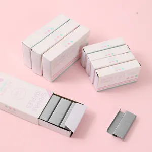 Macaron farbige Heftklammern Set mit Papierboxen Buero Heftbedarf fuer den Alltag