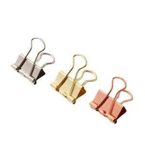 Galvanisierte Metall-Büroklammern Set in Gold, Silber und Roségold für Büro und Organisation.