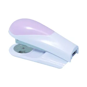 Ergonomischer Tacker in Lila und Weiß für Büro und Schule, langlebiges Schreibwarenwerkzeug.