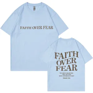 Maglietta azzurra casual a maniche corte con stampa Faith Over Fear, stile streetwear unisex.