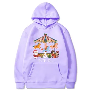 Felpa con cappuccio grafica giostra di Natale viola chiaro, vista frontale pullover