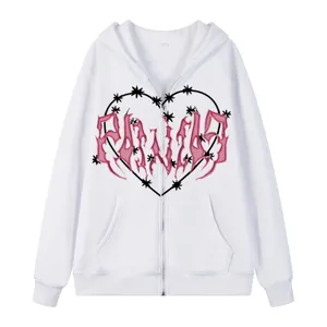 Herren Gothic Kapuzenpullover mit Reißverschluss, rosa Herz-Grafik und bequemem Fleece-Material.