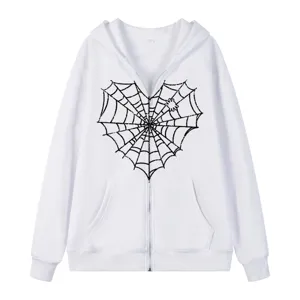 Weißer Kapuzenpullover mit Reißverschluss, Herz-Spinnennetz-Druck, lässiger Streetwear-Stil.