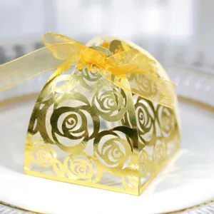 Elegante gouden lasergesneden huwelijksbedankjes doosje met rozenpatroon en lint