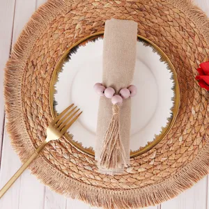 Servilletero de cuentas de madera nordica con borla decoracion de mesa rustica