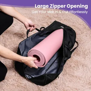 Detailansicht der großen schwarzen Yogamatten-Tasche mit einfachem Reißverschluss.