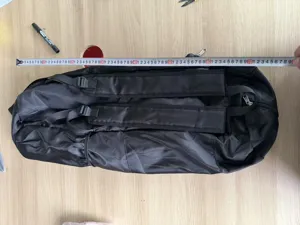 Schwarzer Yoga-Matten-Rucksack Fitness Aufbewahrungstasche tragbare Sporttasche Detailansicht