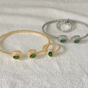 Elegant micro-set green zirconia bracelet and ring set, adjustable fashion copper jewelry.