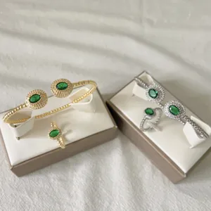 Elegant micro-set oval green zirconia bracelet ring set luxury fashion jewelry gift.